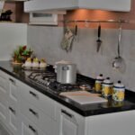 Cucina classica bianca